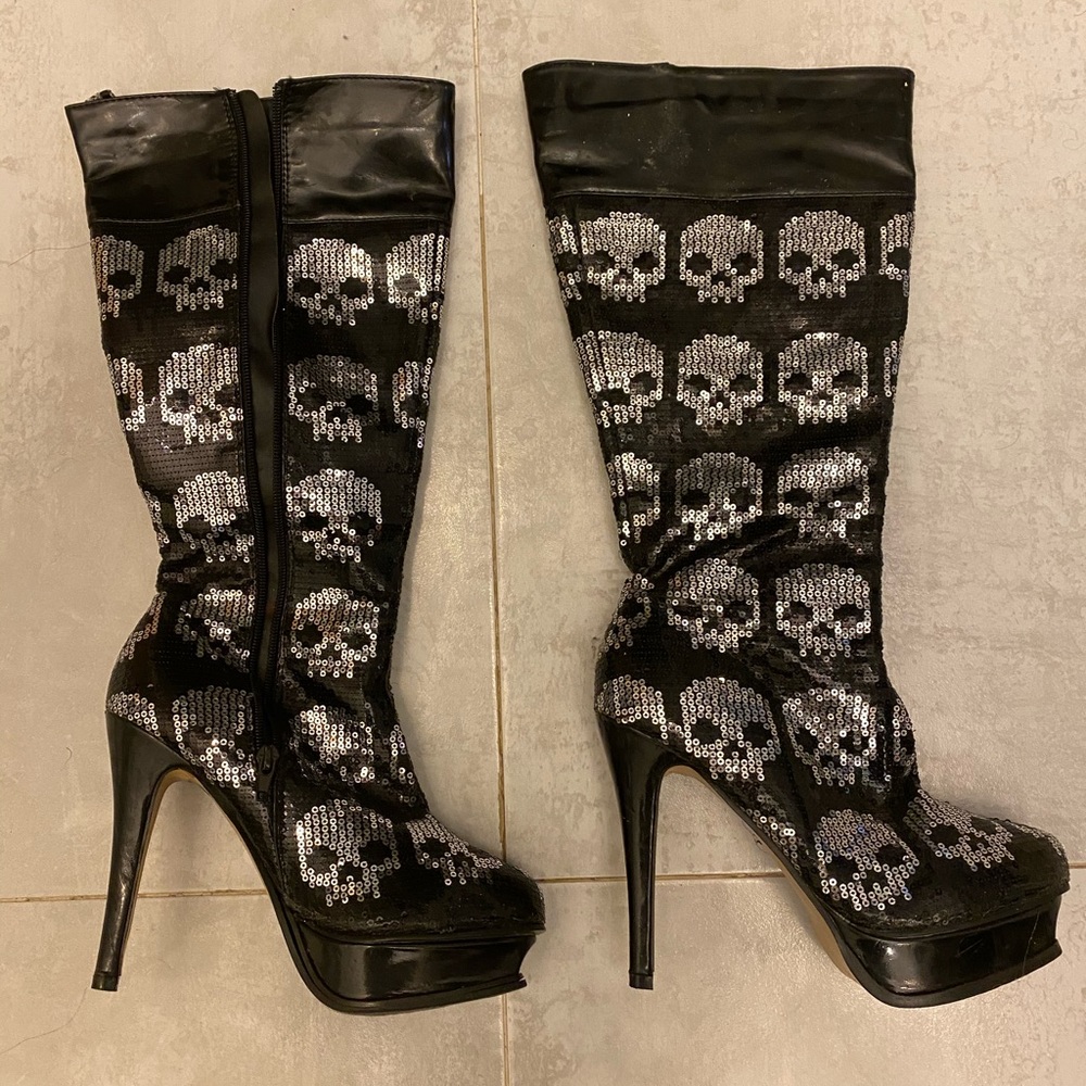 Iron Fist - Sequin Skull Boots